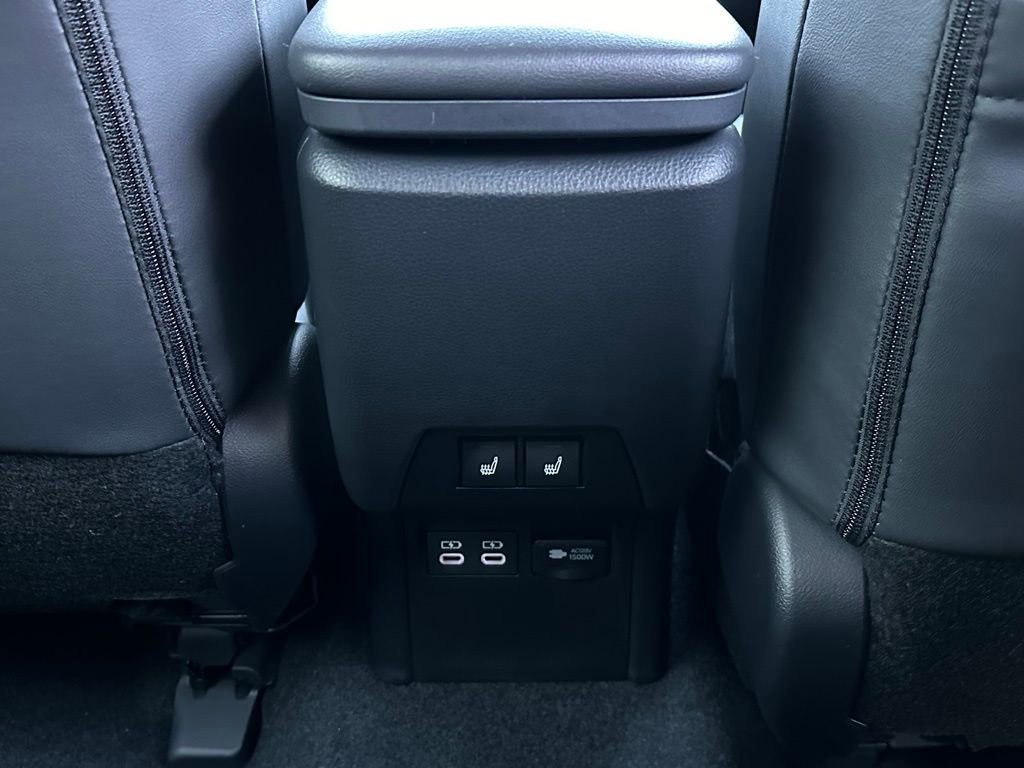 New 2026 Toyota Prius Plug-In Hybrid FWD image 18