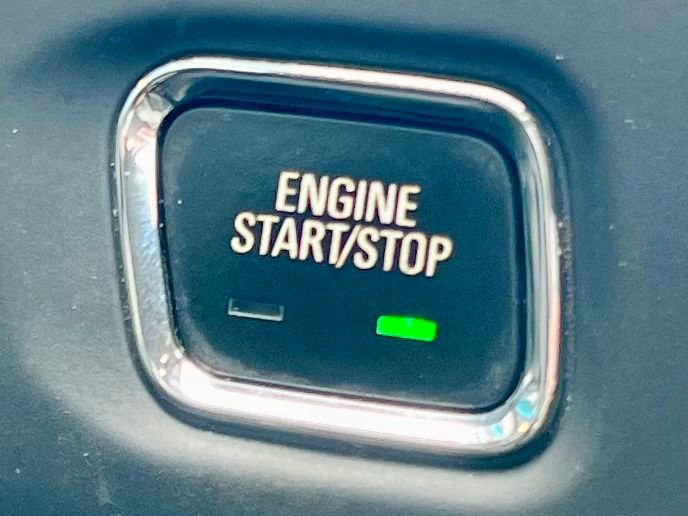 Used 2023 GMC Acadia SLT image 28