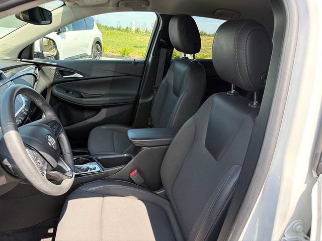 Used 2023 Buick Encore GX Preferred w/ Cold Weather Comfort Package AWD/4WD image 11