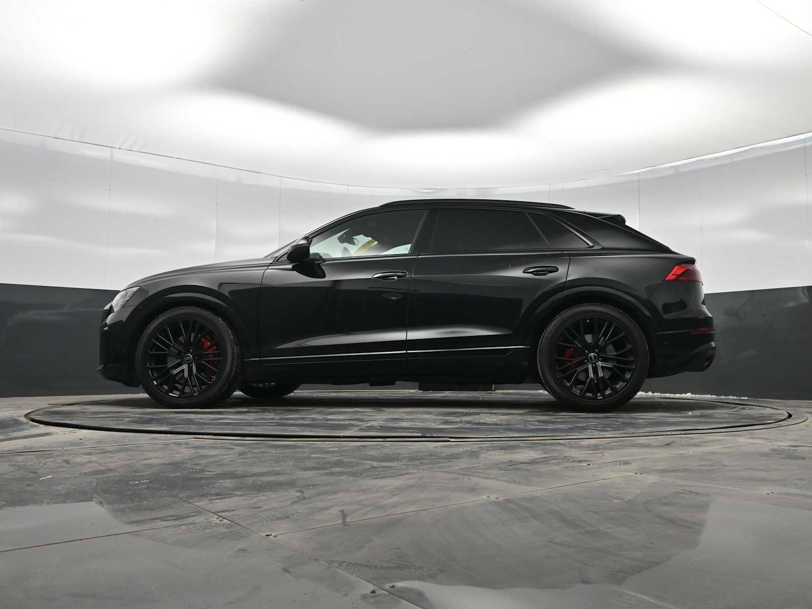 Used 2024 Audi SQ8 Premium Plus w/ S Sport Package image 33