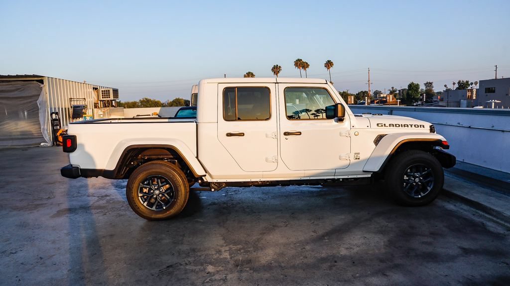 New 2026 Jeep Gladiator Sport AWD/4WD image 13