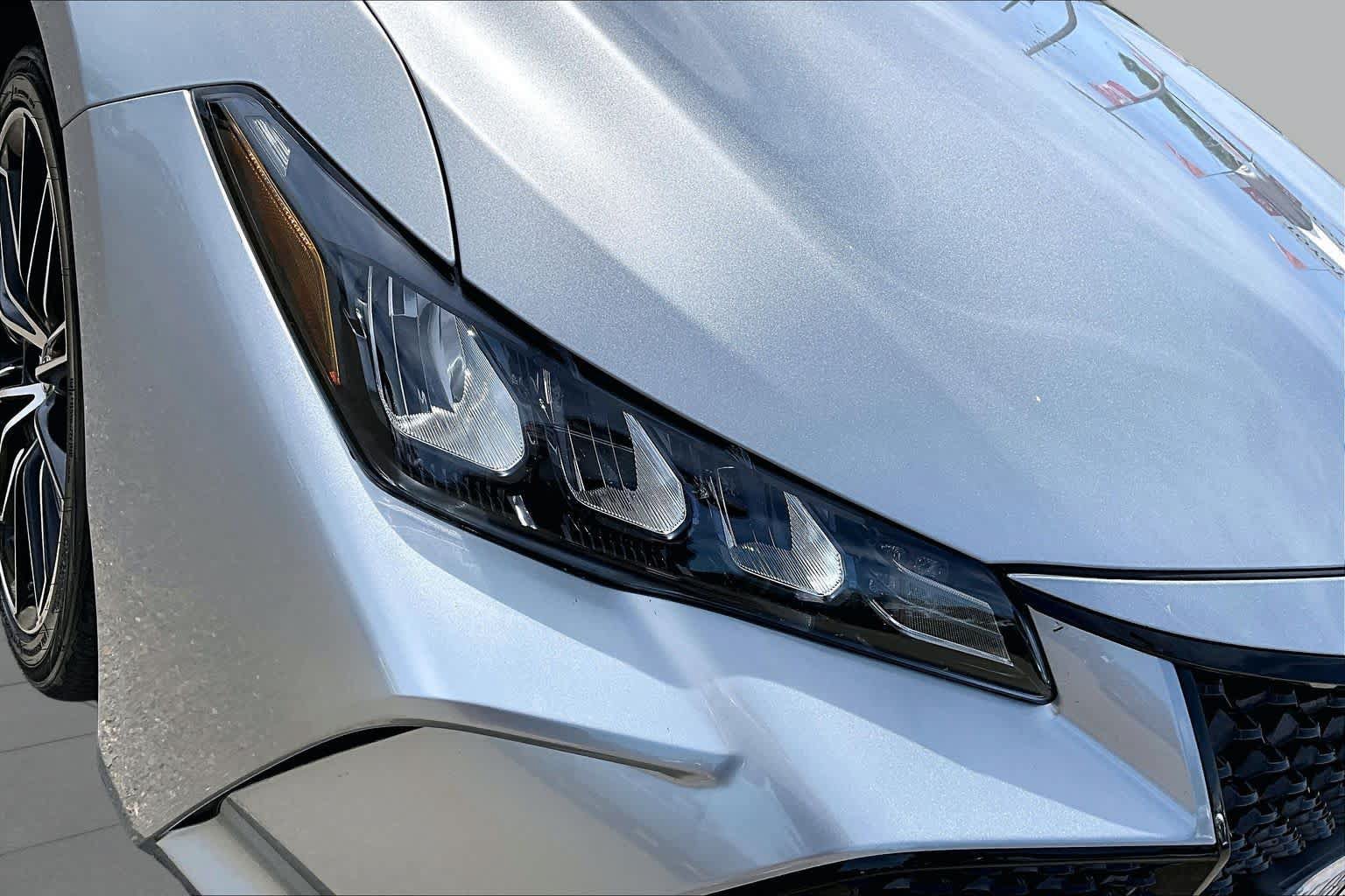 Used 2019 Toyota Avalon XSE FWD image 27
