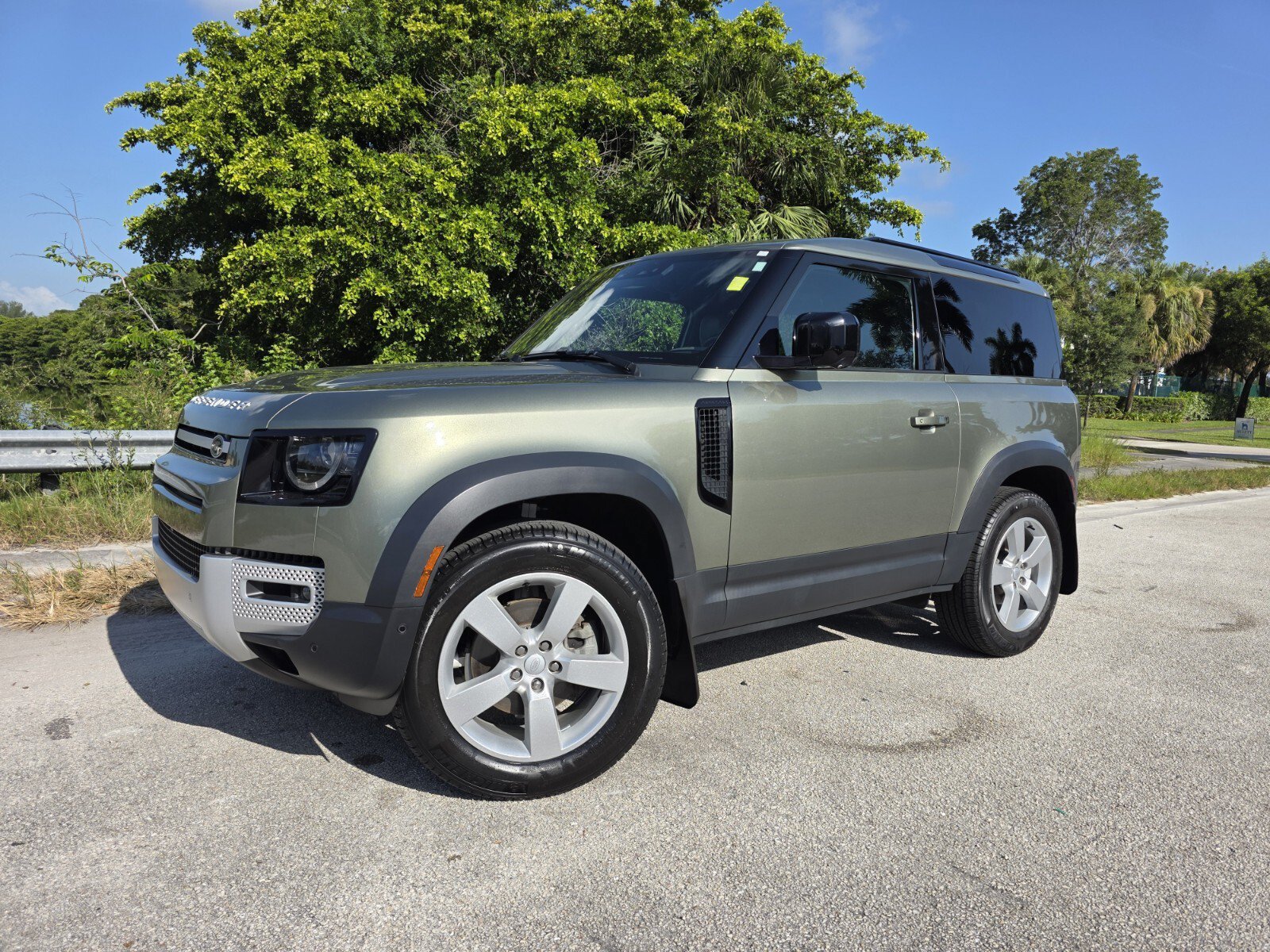 Certified 2023 Land Rover Defender 90 S AWD/4WD image 1