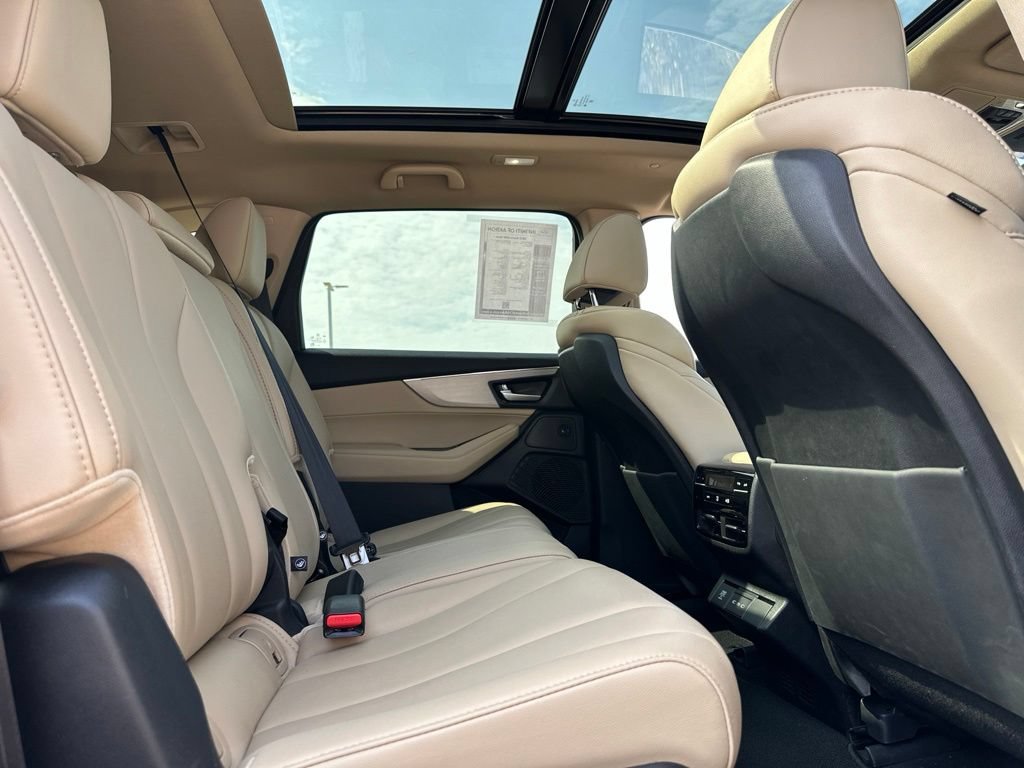 Used 2025 Acura MDX FWD image 32
