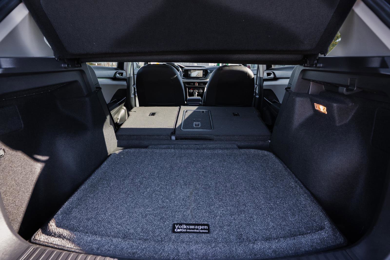 Used 2022 Volkswagen Taos SEL w/ Panoramic Sunroof Package image 33