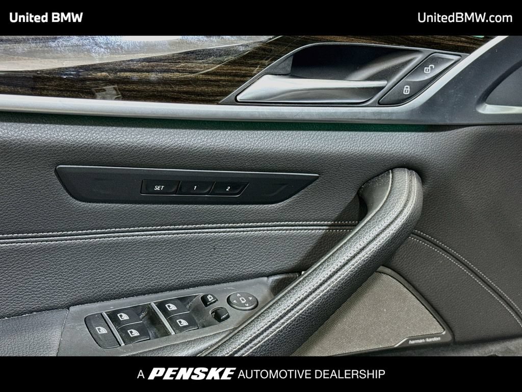 Used 2021 BMW 540i xDrive w/ M Sport Package AWD/4WD image 3