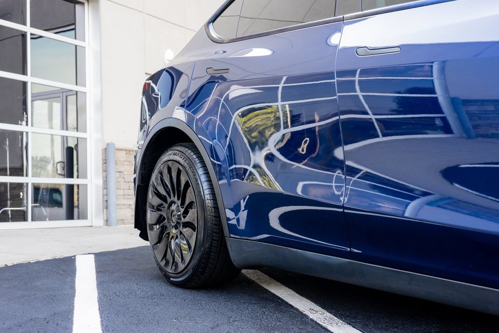 Used 2022 Tesla Model Y Long Range AWD/4WD image 14