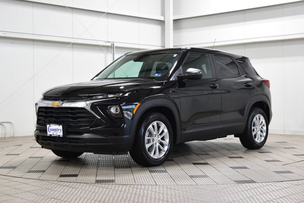New 2026 Chevrolet TrailBlazer LS w/ LS Convenience Package FWD image 3