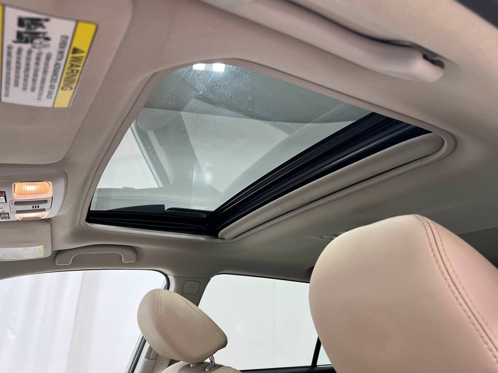 Used 2017 Subaru Outback 2.5i Limited image 12