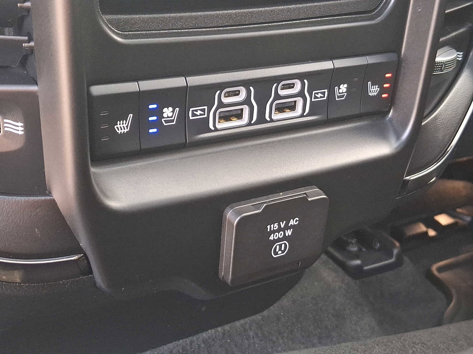 Used 2023 RAM 1500 Limited AWD/4WD image 13