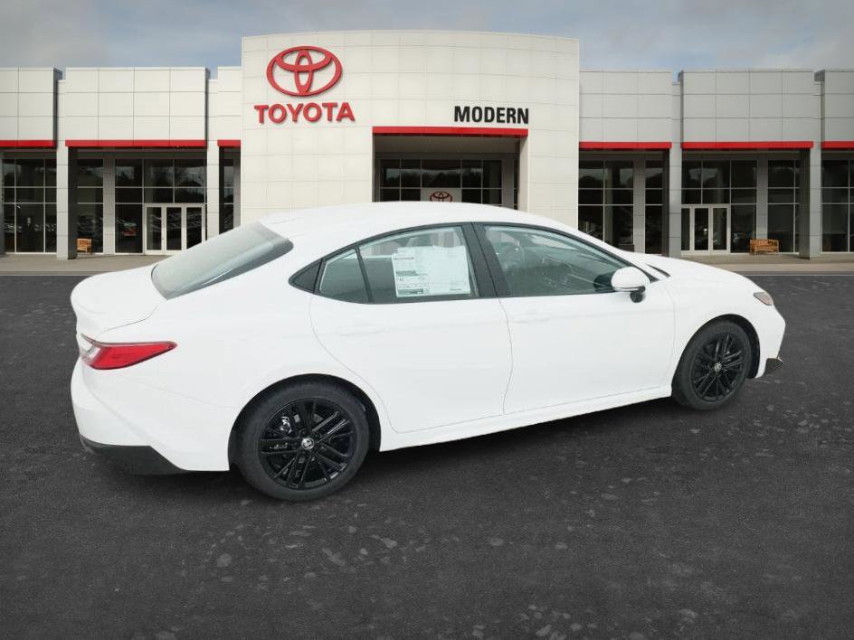 New 2026 Toyota Camry SE FWD image 5