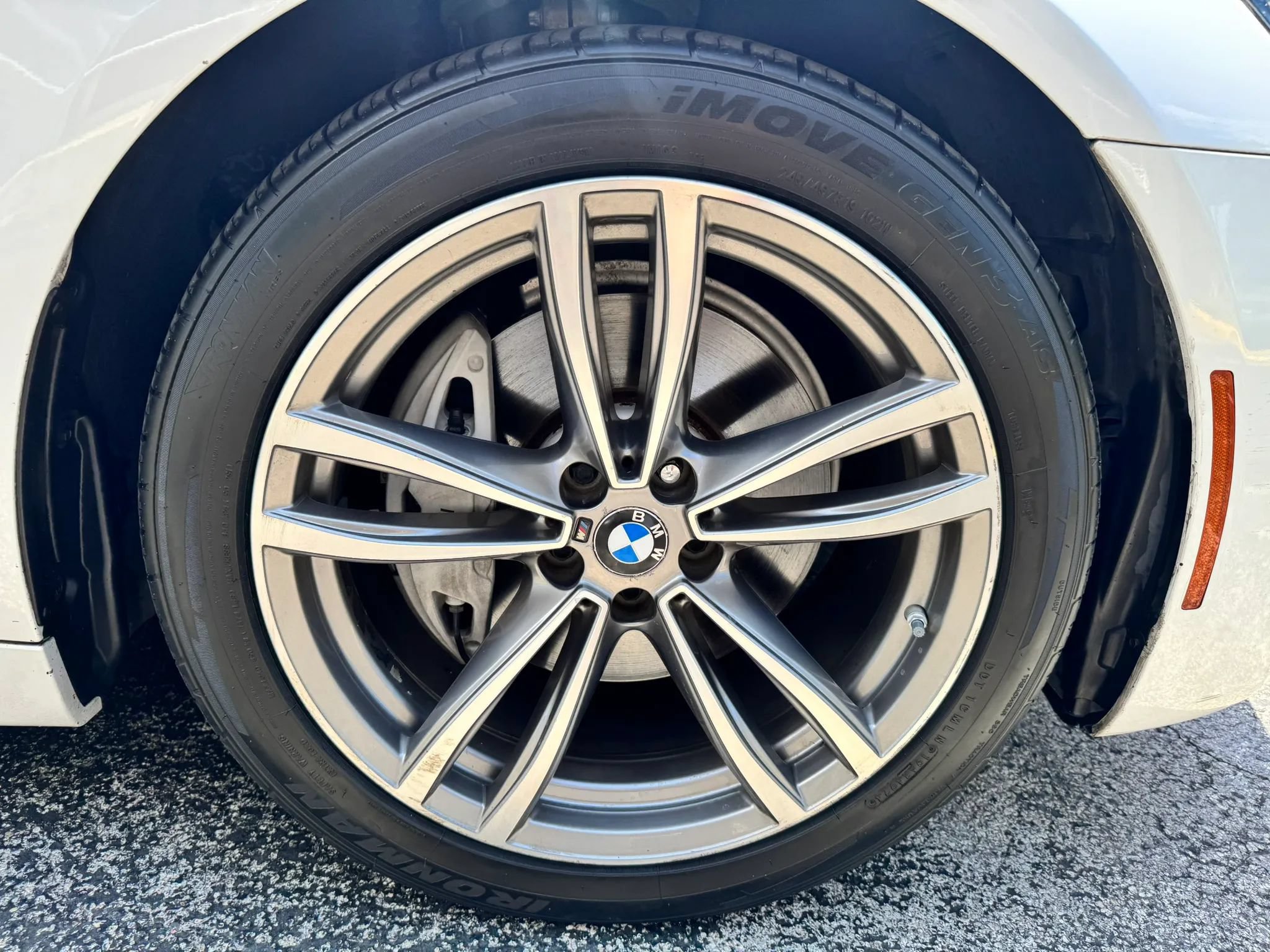 Used 2019 BMW 740i w/ M Sport Package RWD image 54