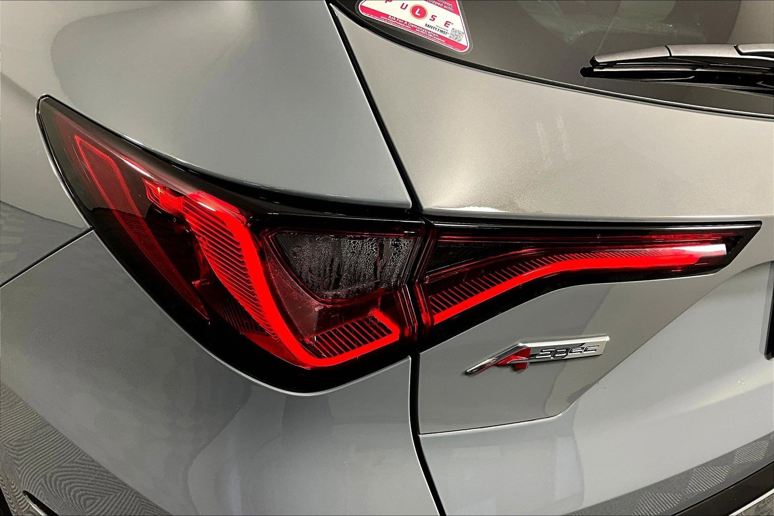 Used 2025 Acura MDX A-Spec image 23