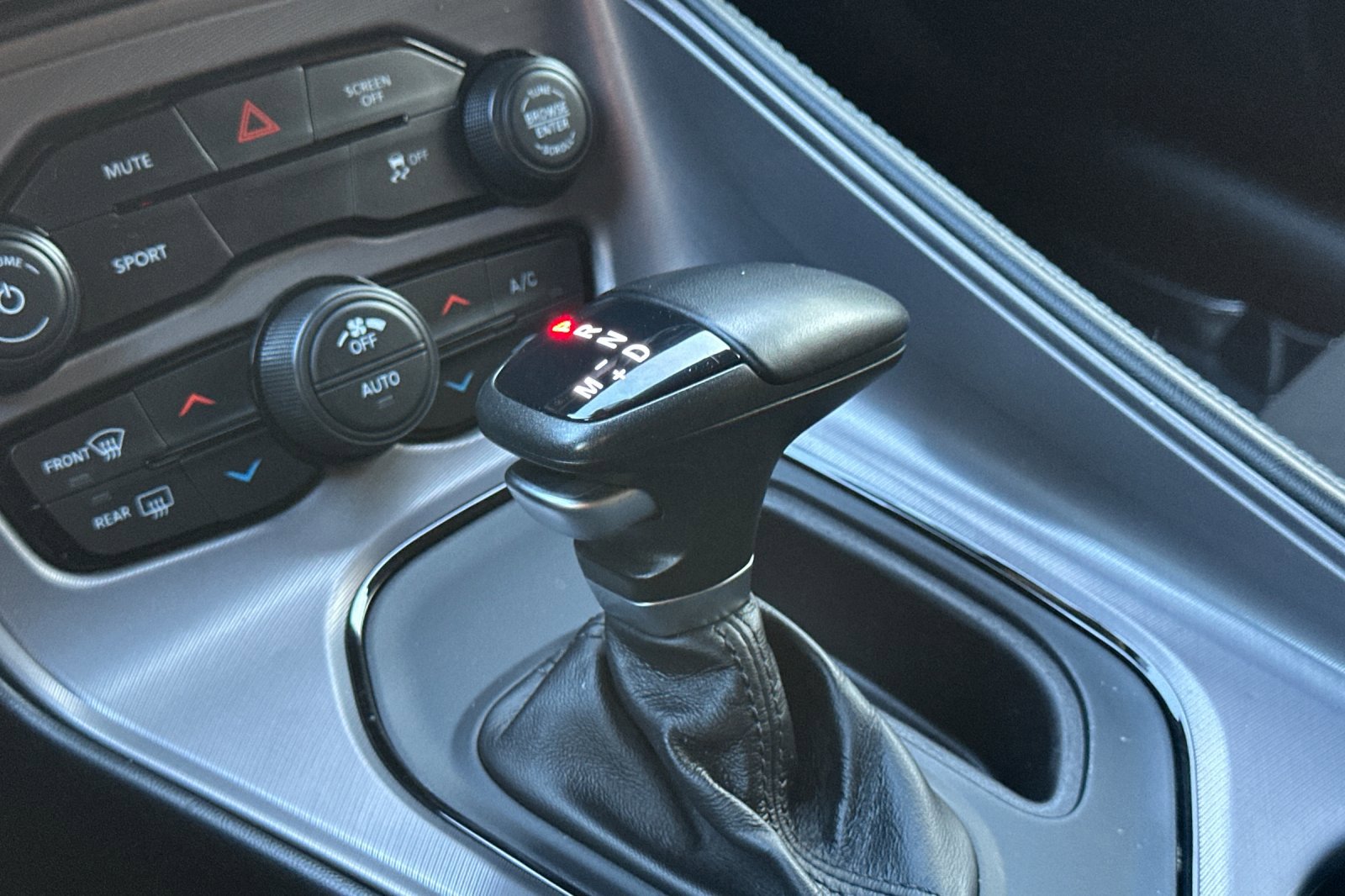 Used 2023 Dodge Challenger SXT w/ Blacktop Package image 32