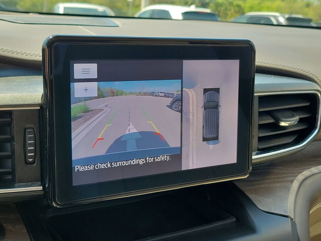 Used 2020 Ford Explorer Platinum image 35