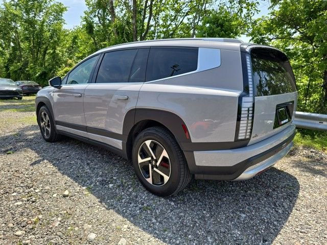 New 2026 Hyundai Ioniq 9 SE image 3