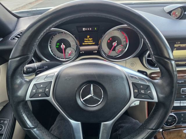 Used 2015 Mercedes-Benz SLK 250 w/ Premium Package image 15