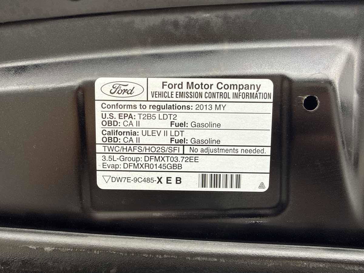 Used 2013 Ford Edge SEL image 34