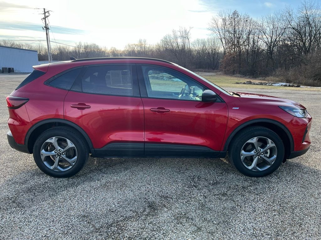 Used 2025 Ford Escape ST-Line image 6