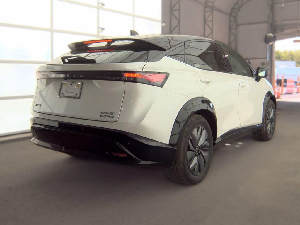 Used 2025 Nissan Ariya AWD image 4