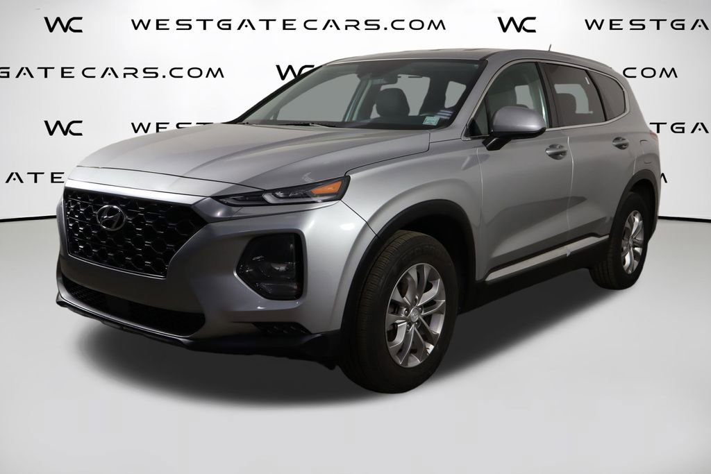 Used 2020 Hyundai Santa Fe SE image 1