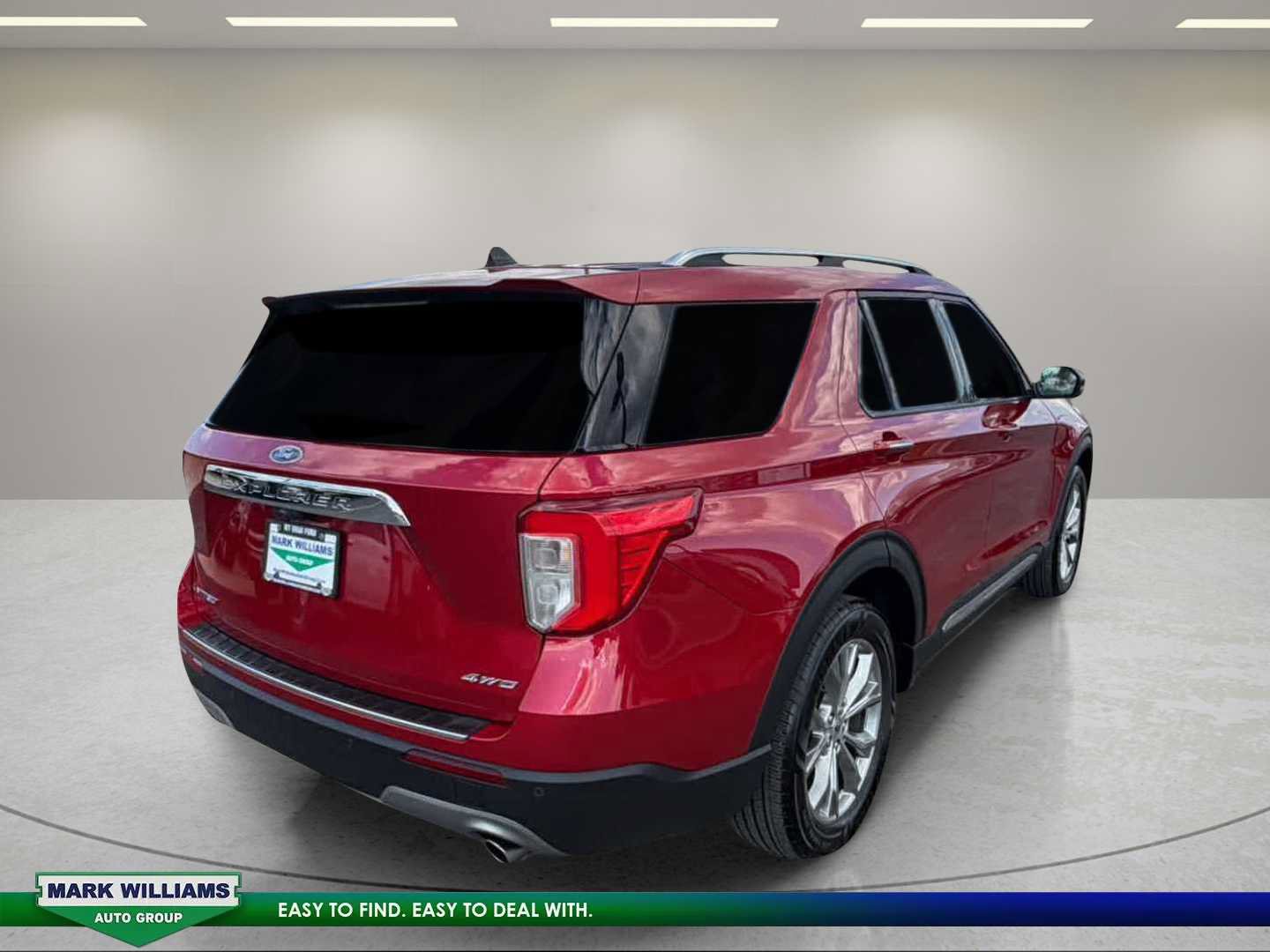 Used 2021 Ford Explorer Limited w/ Equipment Group 301A AWD/4WD image 2