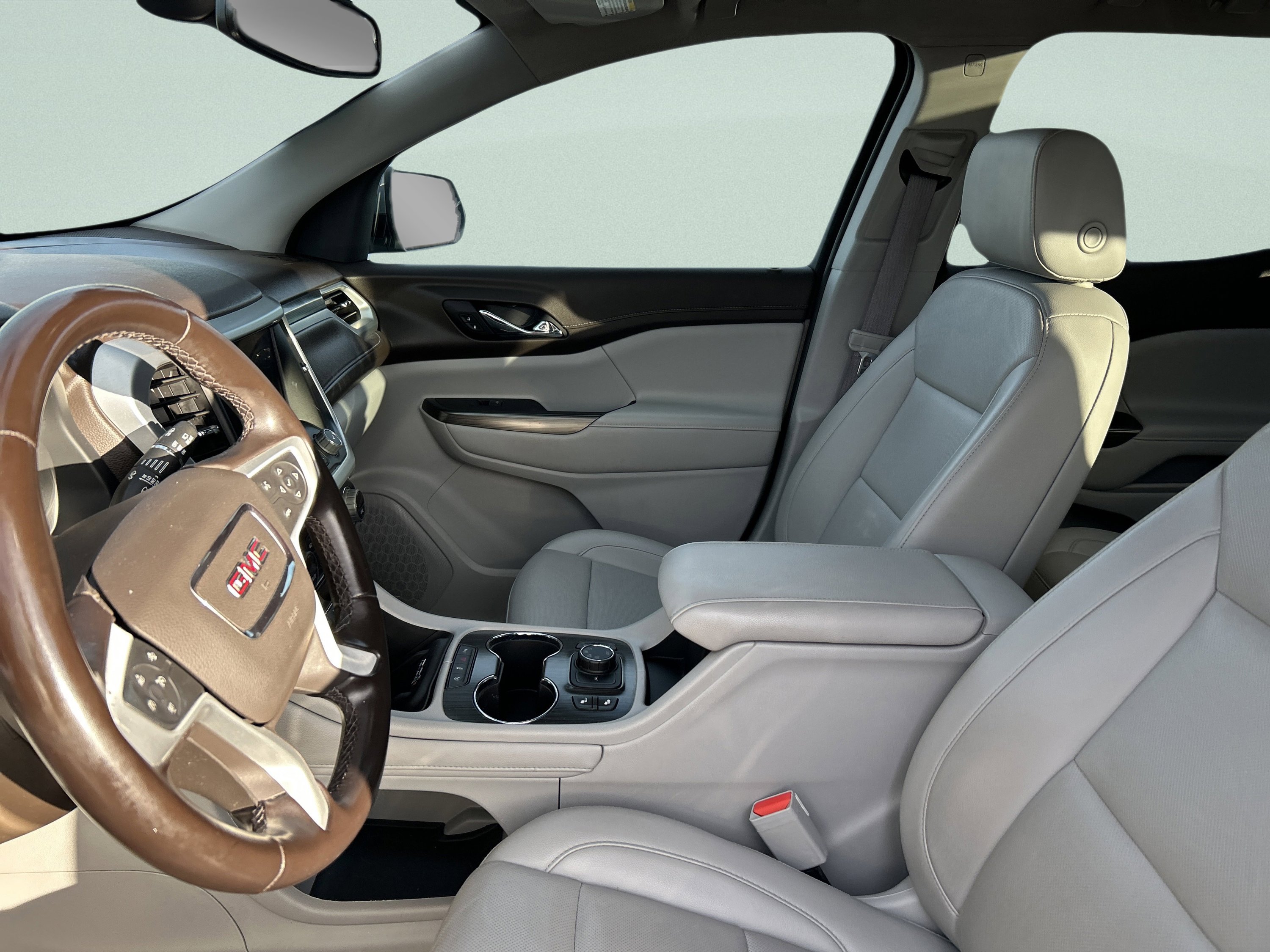 Used 2023 GMC Acadia SLT image 7