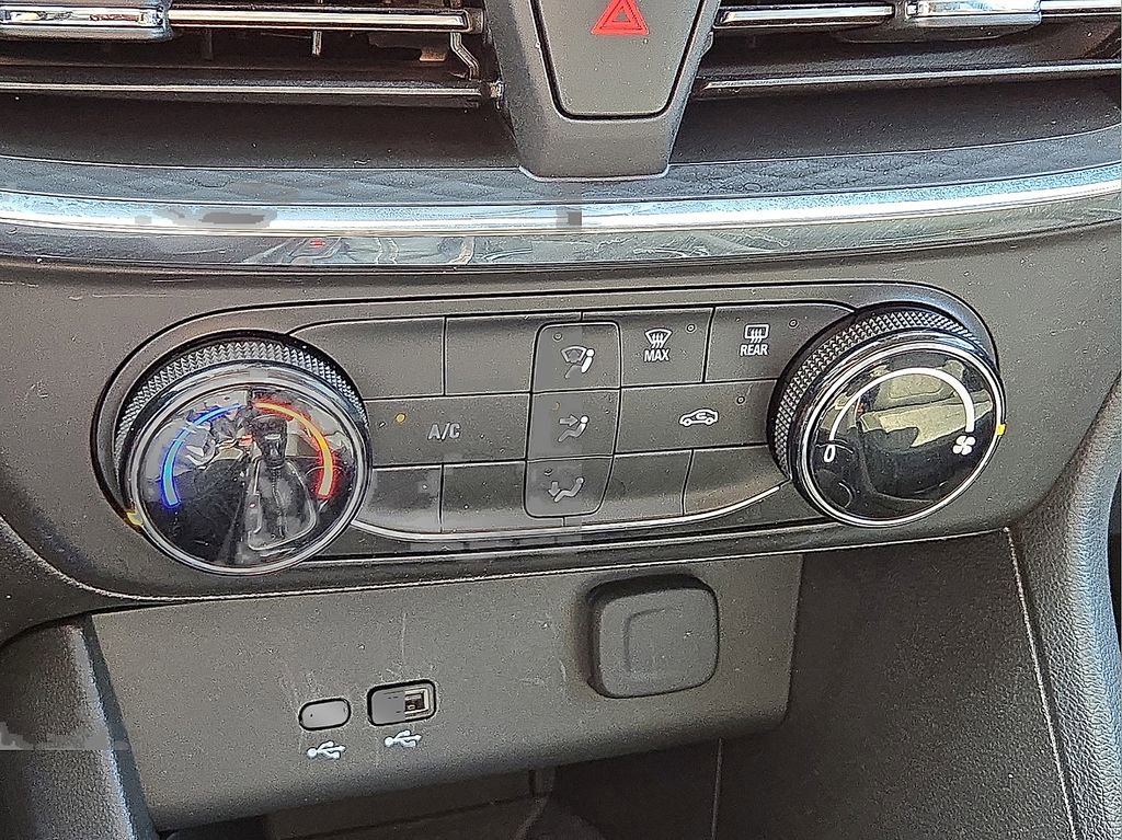 Used 2025 Buick Encore GX Preferred image 28