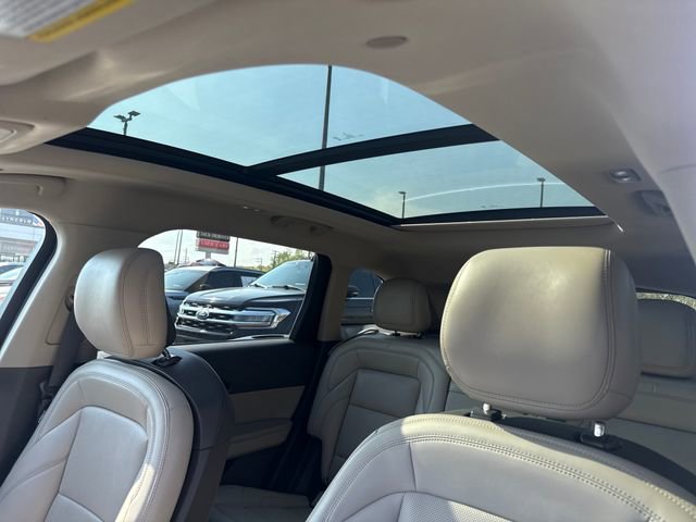 Used 2024 Lincoln Nautilus Premier w/ Equipment Group 102A AWD/4WD image 26
