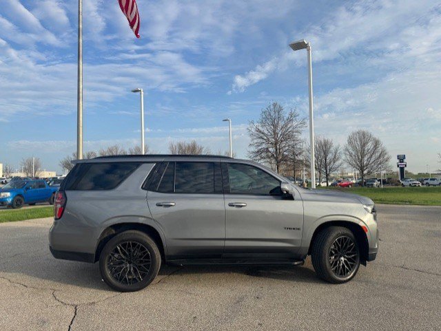 Used 2022 Chevrolet Tahoe RST w/ Luxury Package AWD/4WD image 10