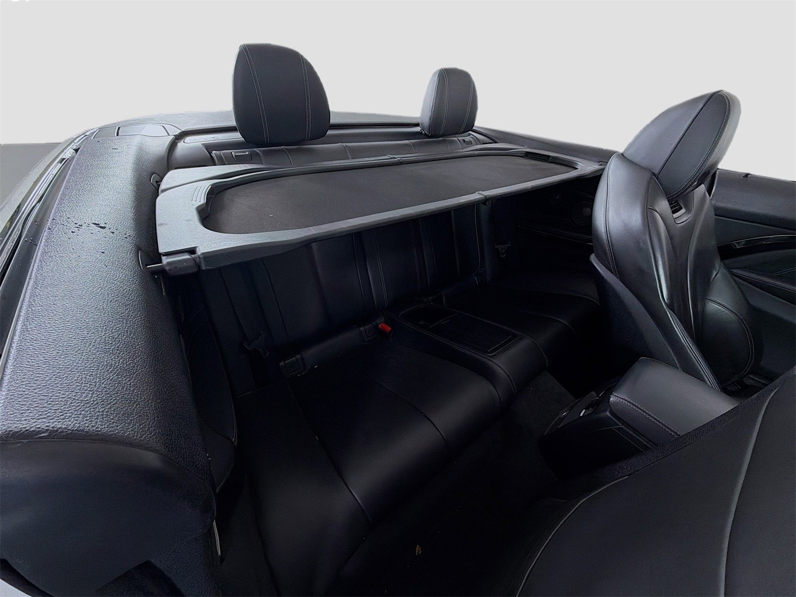 Used 2020 BMW M4 Convertible image 29