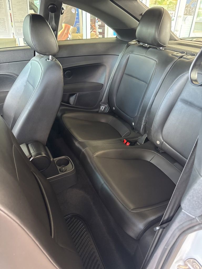 Used 2018 Volkswagen Beetle 2.0T S image 12