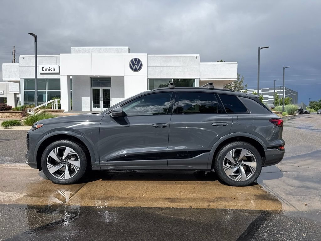 Used 2025 Audi Q6 e-tron Premium Plus w/ Premium Plus AWD/4WD image 2