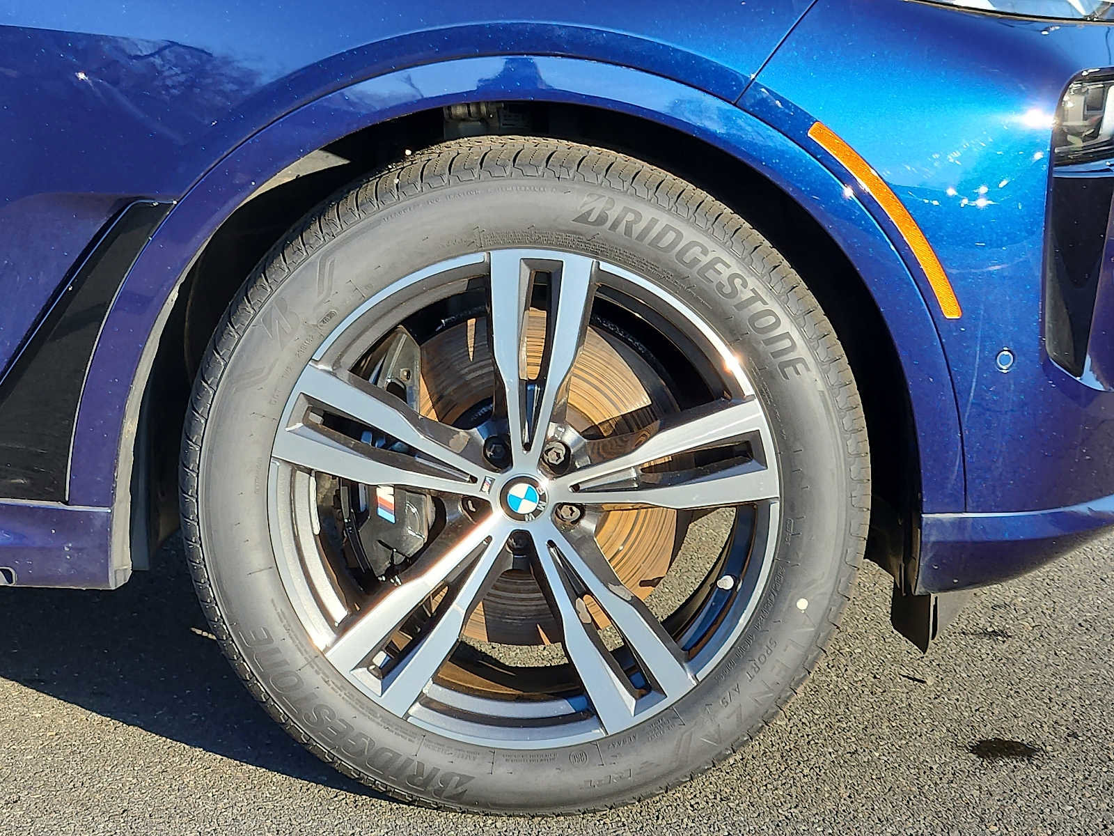 Certified 2024 BMW X7 xDrive40i w/ M Sport Package image 8