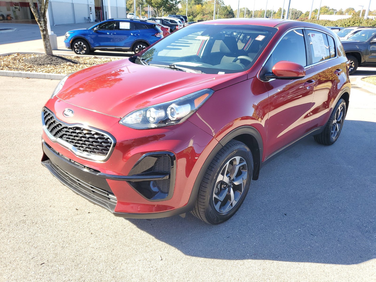 Used 2021 Kia Sportage LX FWD image 2