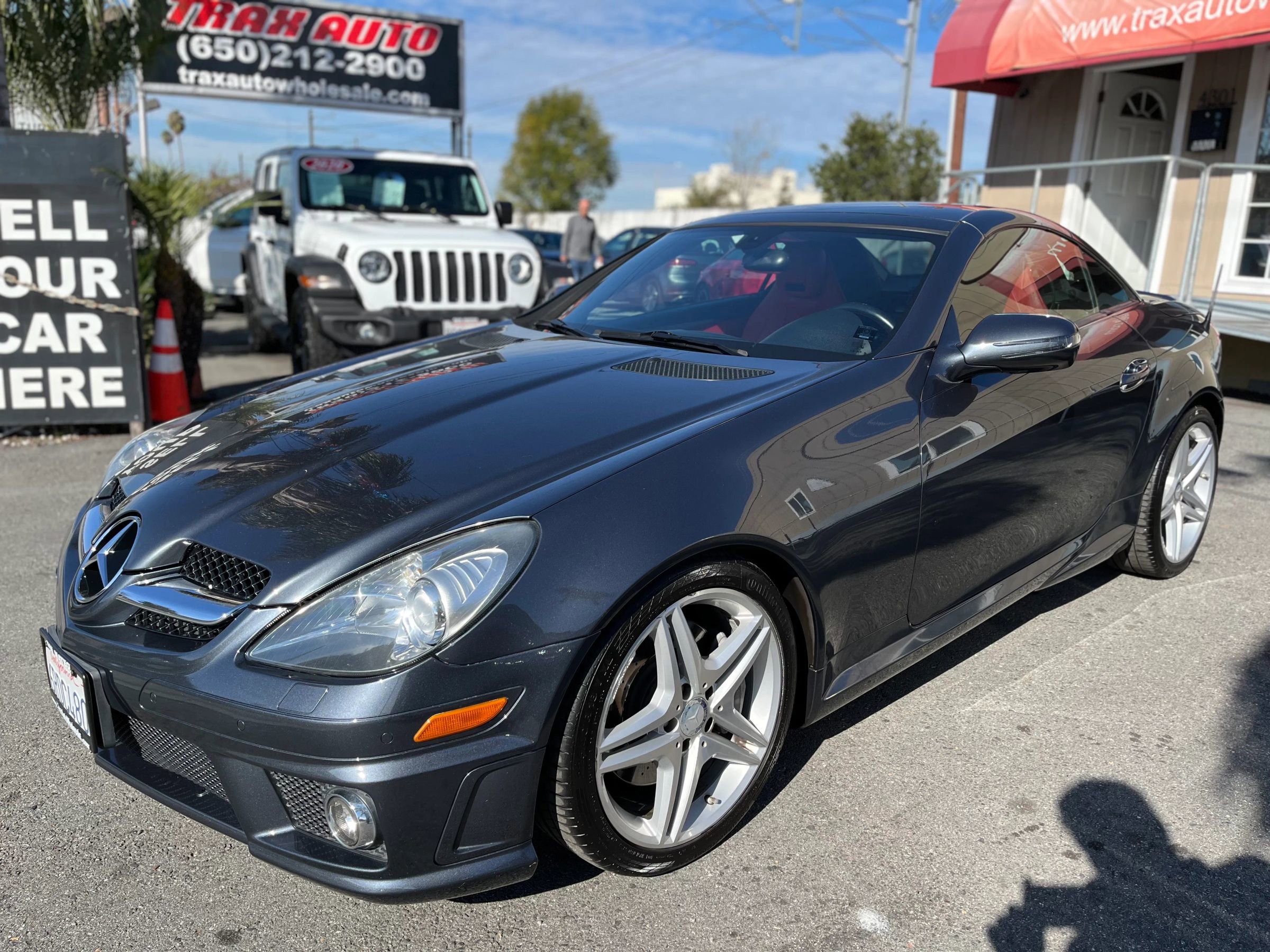 Used 2011 Mercedes-Benz SLK 350 image 8
