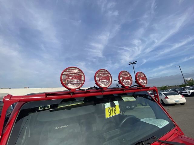 Used 2017 Jeep Wrangler Sahara w/ Connectivity Group image 17