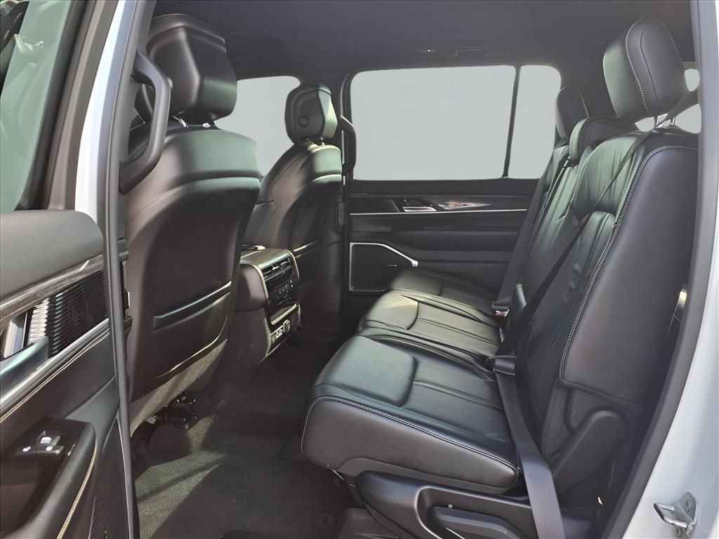 Used 2022 Jeep Wagoneer Series II image 25