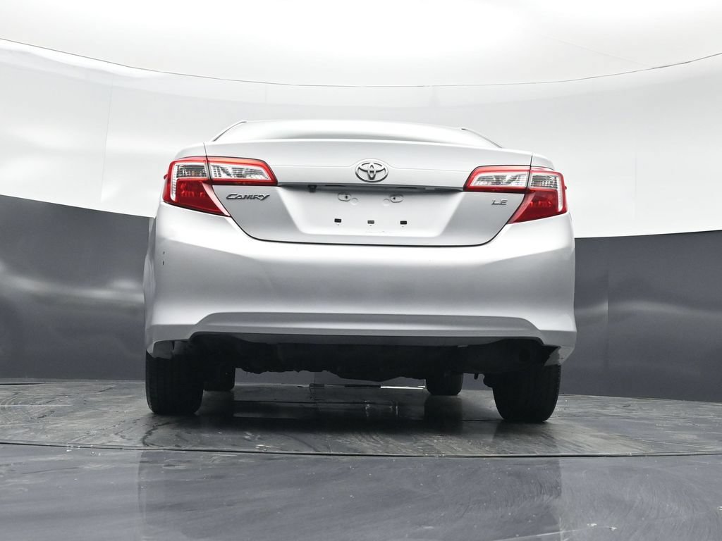Used 2014 Toyota Camry LE FWD image 42
