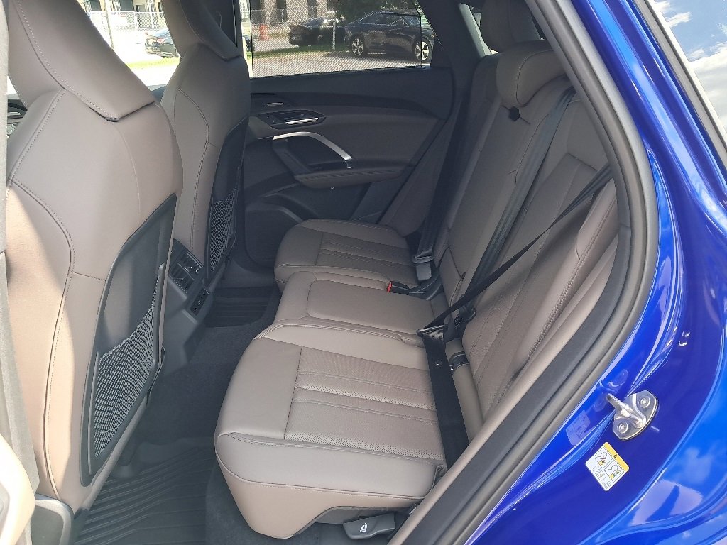 New 2025 Audi Q5 Prestige image 9