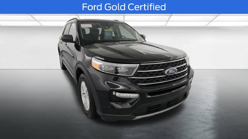 Used 2024 Ford Explorer XLT w/ Equipment Group 202A AWD/4WD image 2