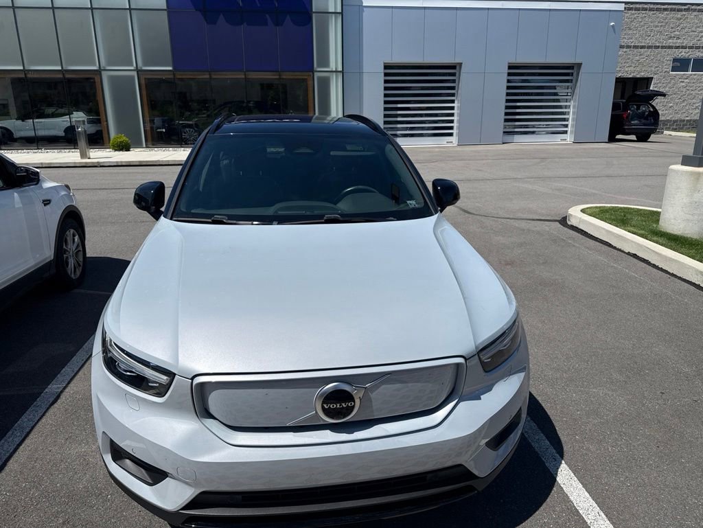 Used 2021 Volvo XC40 P8 Recharge AWD/4WD image 7