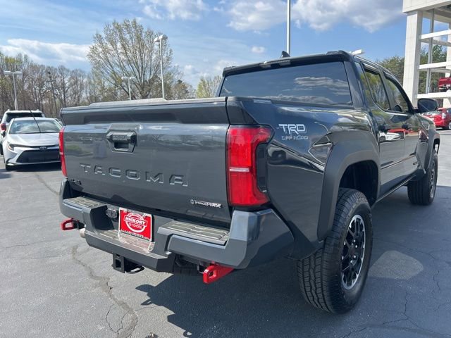 Used 2025 Toyota Tacoma TRD Off-Road AWD/4WD image 7
