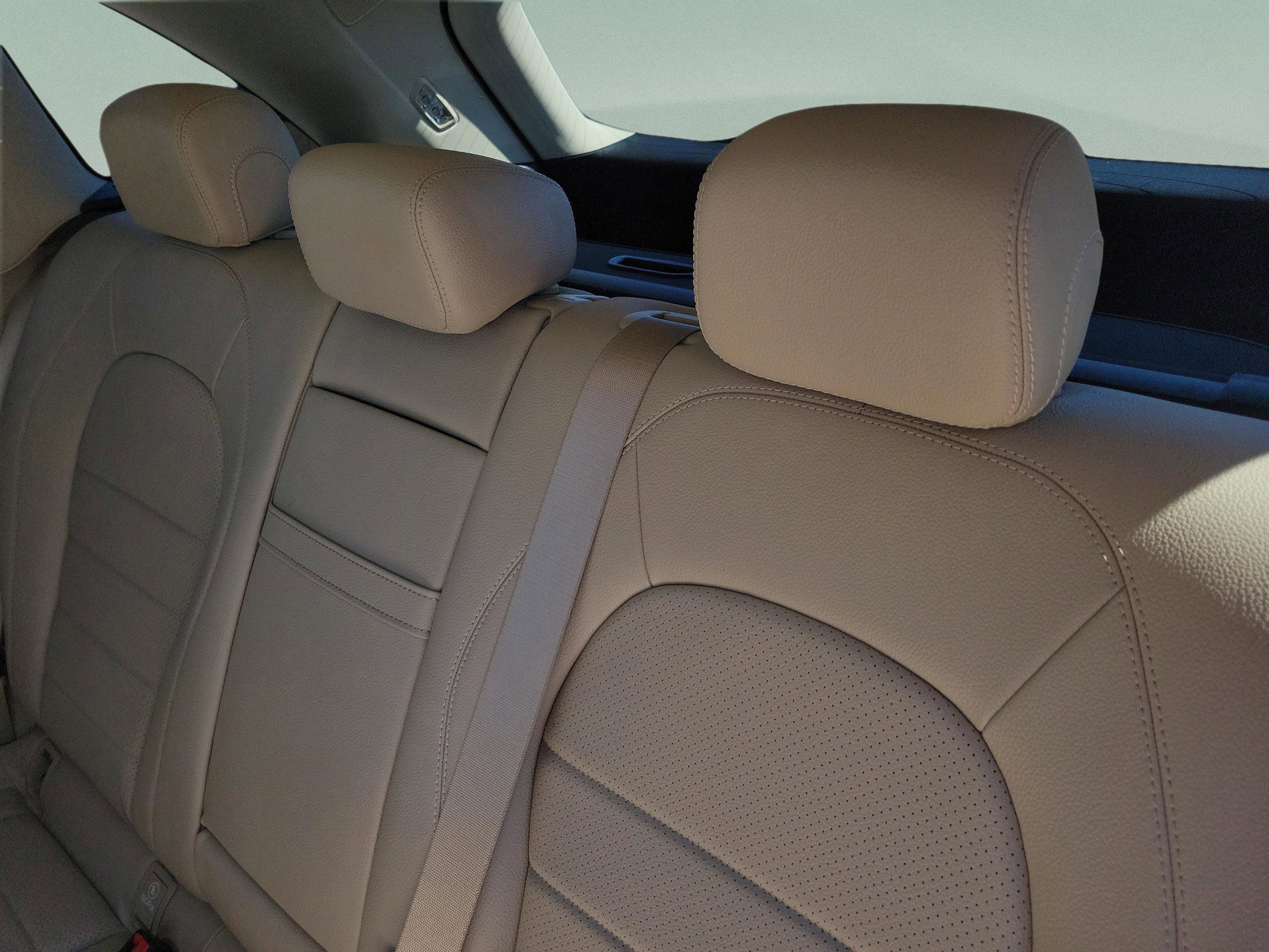 Used 2019 Mercedes-Benz GLC 300 image 8