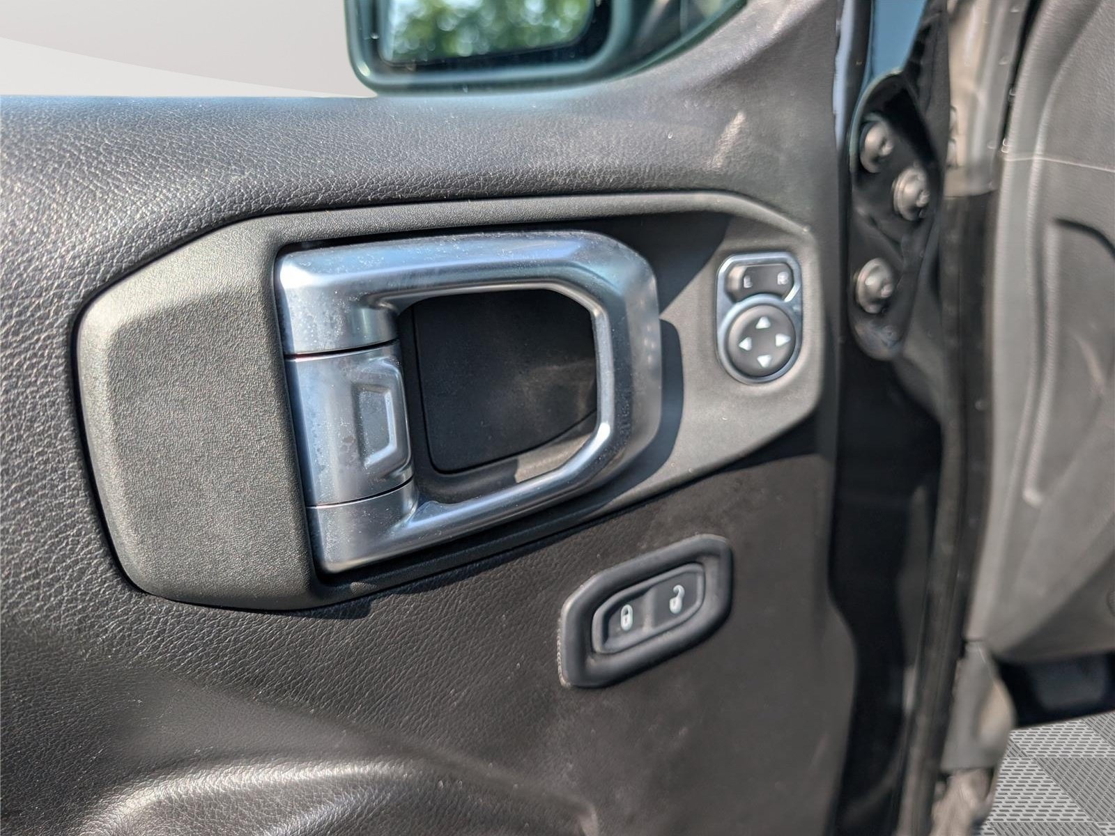 Used 2022 Jeep Wrangler Unlimited Sport AWD/4WD image 19
