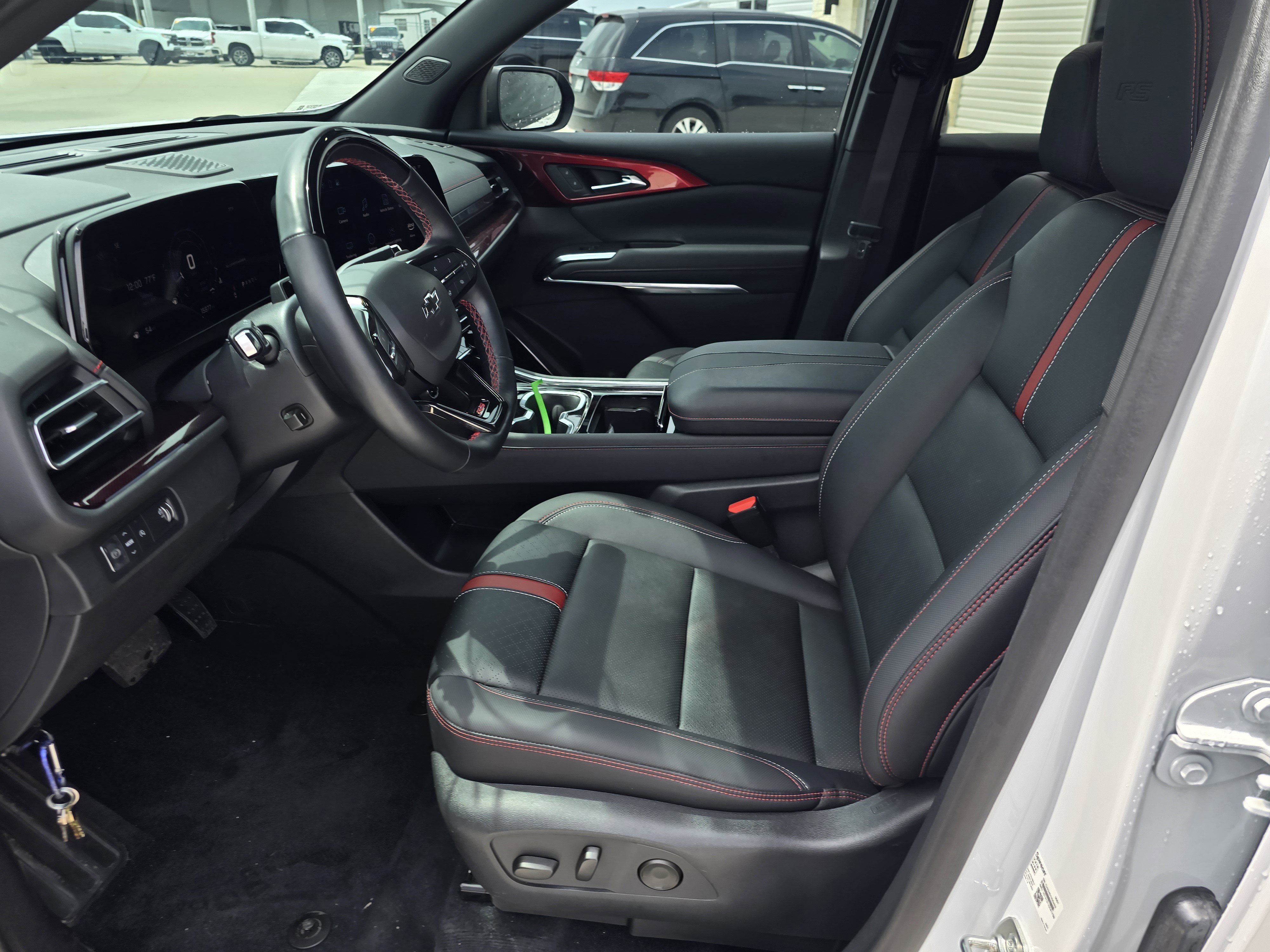 Used 2024 Chevrolet Traverse RS w/ LPO, Floor Liner Package image 12