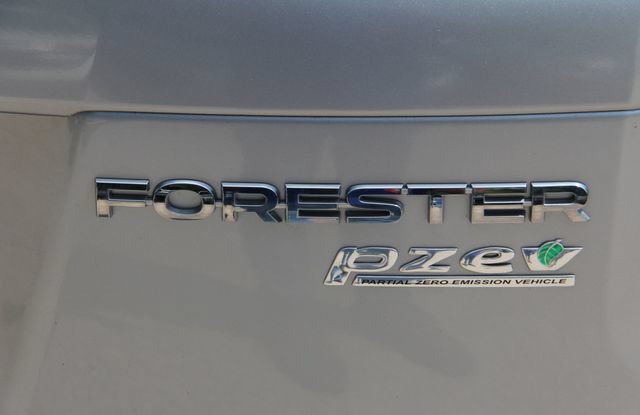 Used 2014 Subaru Forester 2.5i Limited AWD/4WD image 10