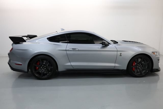 Used 2020 Ford Mustang Shelby GT500 w/ Carbon Fiber Track Pack RWD image 56
