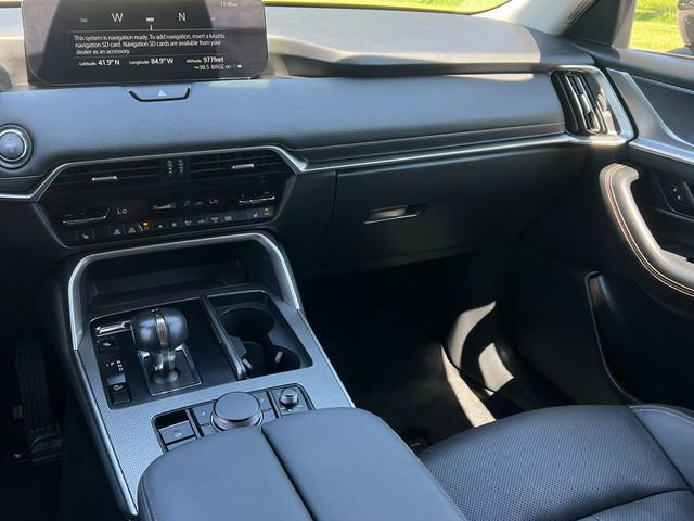 Used 2024 MAZDA CX-90 Plug-In Hybrid w/ Preferred AWD/4WD image 34