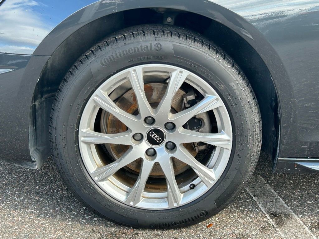 Used 2023 Audi A4 2.0T Premium w/ Convenience Package image 41